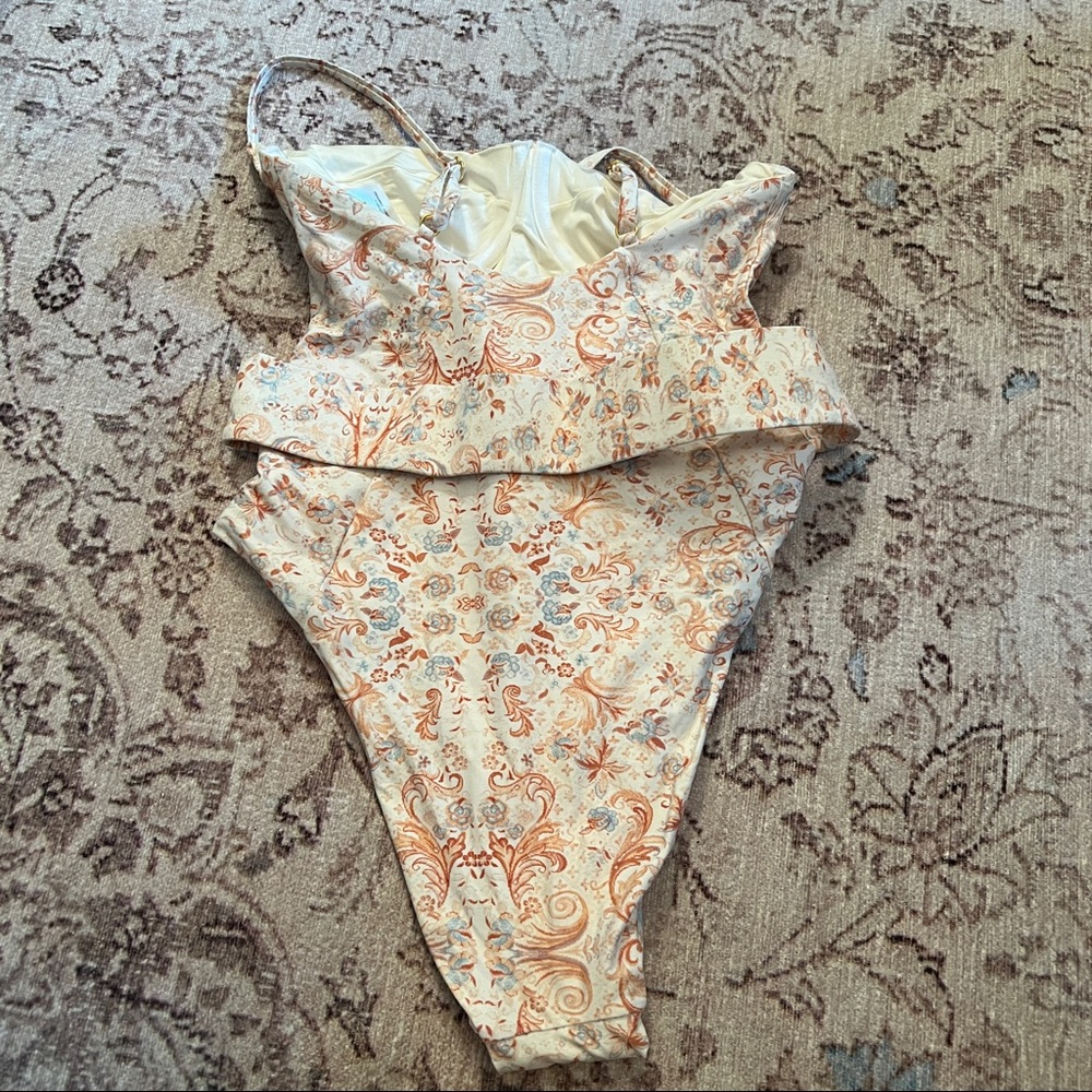 WeWoreWhat One Piece - Medium - Picture 3 of 4